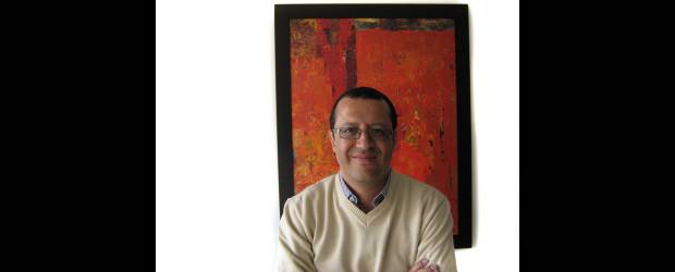 Y el amor trae tormentas | Cortesía | Juan Manuel se ha reconocido como periodista radial. Actualmente trabaja en el programa La Escalera. Como escritor lleva tres libros. "De todas maneras de algo tengo que vivir (risas), pero la novela sigue siendo lo que más placer me produce".