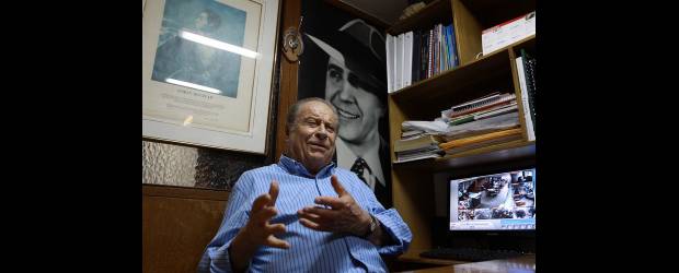 Don Leo, un Nieto de Argentina | Róbinson Saénz | Leonardo Nieto es un referente de Argentina en el corazón de Medellín. Es un hincha del seleccionado gaucho, que también le hace fuerza a Colombia.