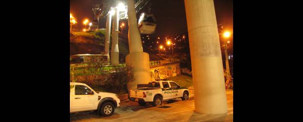 Murió hombre herido por bala perdida en metrocable | Rodrigo Martínez | A pesar del incidente, el sistema metrocable solo estuvo parado unos pocos minutos, mientras era auxiliada la persona que resultó herida.