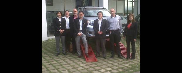 Sugerencias nacionales para nueva Terios | Los directivos de la casa matriz de Daihatsu recorrieron el país para conocer de primera mano impresiones de usuarios de la marca con sus vehículos.