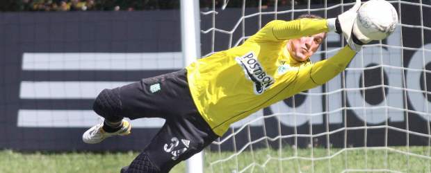 Armani no quiere "peinar el león" | Manuel Saldarriaga