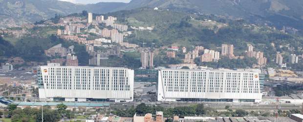 Bancolombia autorizó emisión de bonos hasta por US$1.000 millones | El Grupo Bancolombia, el banco y sus filiales, registró en 2010 un aumento de 14,3 por ciento en su utilidad neta a 1,4 billones de pesos.