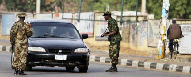 La violencia postelectoral en Nigeria ya deja 121 personas muertas | Reuters | La mayor parte de los estados de Nigeria siguen bajo toque de queda.