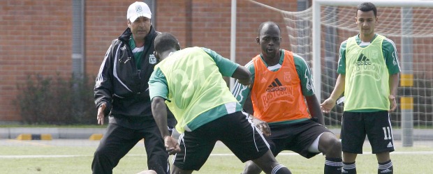 Tres paisitas ayudaron a 'sonsacar' a Macnelly | Juan Fernando Cano Y Róbinson Sáenz-guarne | Macnelly Torres solo espera firmar el contrato para ponerse a órdenes del técnico Santiago Escobar. Lograr el título y buscar un cupo en la Selección Colombia es el reto del mediocampista barranquillero. El Oriente acoge a los verdes.