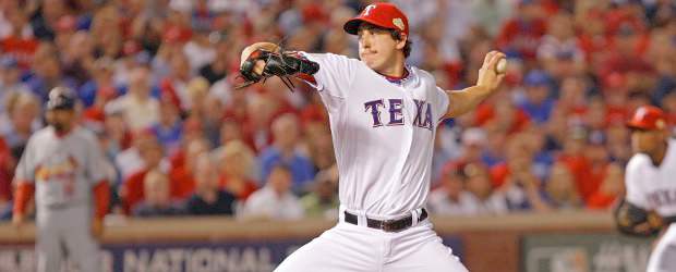 Holland blanqueó a los Cardenales y los Vigilantes empataron la serie | Reuters | Derek Holland, figura de los Vigilantes en el cuarto partido de la serie.