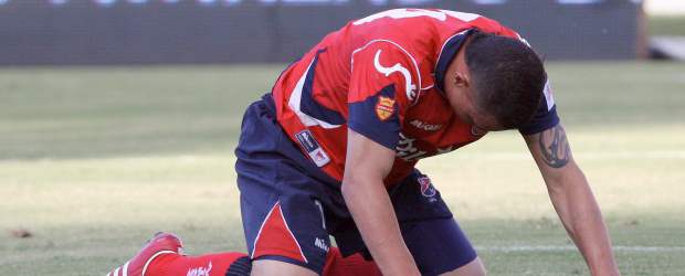 Medellín perdió de local 0-1 ante La Equidad | Hernán Vanegas | Luis Carlos Arias ingresó por Pablo Despósito (58'). Probó la media distancia, desperdició un gol de cabeza y en la acción más clara, el arquero Carlos Bejarano evitó su celebración.