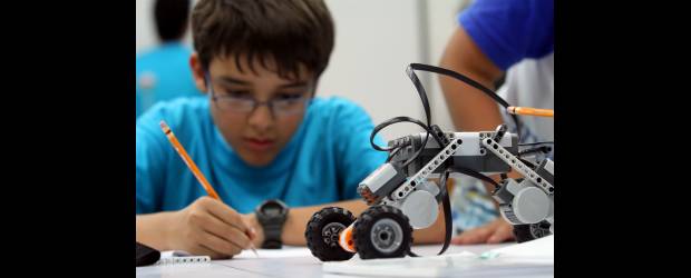 Niños en busca de conocimiento | Cortesía | Tienen un abanico de posibilidades para cuestionarse, además los mentores buscan sensibilizarlos frente al tema.