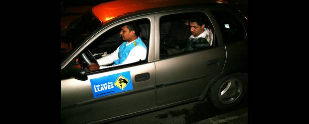 Ángeles de la guarda en la vía | | Gracias a las labores de control y el componente pedagógico de las autoridades son más las personas que deciden entregar sus llaves cuando toman.