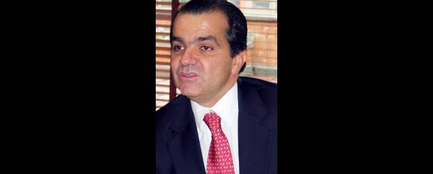 Acuerdo para subir impuestos a los licores | Archivo | ministro de Hacienda.