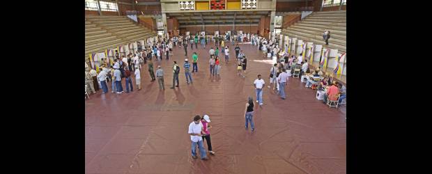 Abstencionistas, una jugada al vacío | Archivo | El 20 de junio se conocerá el nuevo mandatario de Colombia. Los candidatos que quedan en contienda le apuestan, uno a la suma de votos partidistas y el otro a mover el abstencionismo, una franja electoral que parece anclada a una masa inamovible.