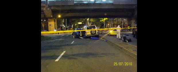 Un muerto en violento choque | Cortesía | El aparatoso accidente ocurrió a las 4:30 de la madrugada en el cruce de la carrera 80 con calle 48, junto a la estación Floresta.