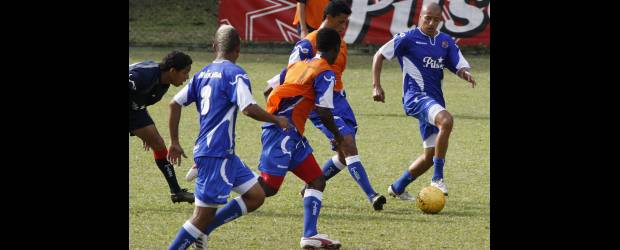 Maximiliano tiene contento al rojo | Jaime Pérez | Medellín trabajó ayer en Pilsen y hoy tendrá su última práctica en Llanogrande para el partido con Cortuluá.