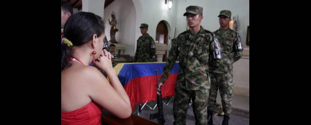 Guerrillas incurrirían en crímenes de guerra | Archivo | La Oficina en Colombia de la Alta Comisionada de ONU para los Derechos Humanos manifestó su preocupación por el "inquietante incremento de las hostilidades en septiembre" y el irrespeto del Derecho Internacional Humanitario.