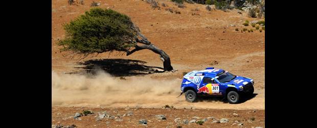 El rali Dakar es como subir al Everest | Cortesía Rali Dakar | Por tercera vez en línea, Suramérica será sede del rali Dakar que partirá de Argentina, pero también tendrá tramos por Chile, Bolivia y Perú. En acción estarán pilotos de 53 países. En el recuadro el carro (429) que competirá por Colombia.