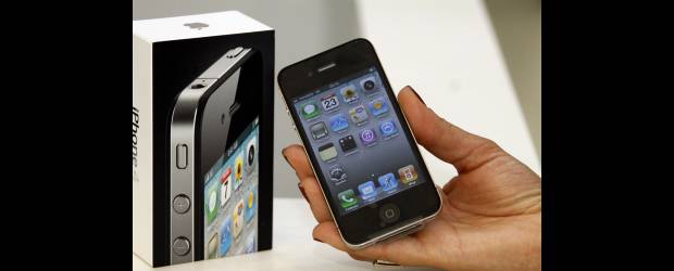 Apple arregla su "espionaje" | Archivo | Con la actualización iOS 4.3.3, se arregla el bug del registro de localización, que estaba causando dolores de cabeza a Apple.