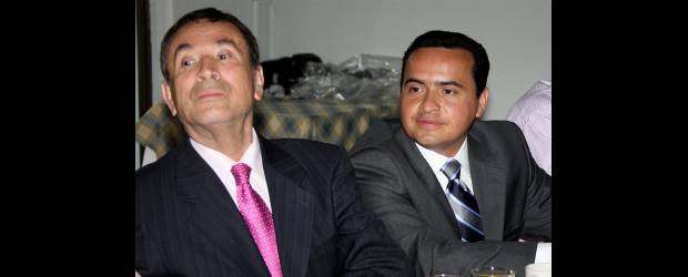 Dansocial explora la economía solidaria para diseñar políticas | Donaldo Zuluaga | El director de Dansocial, Luis Eduardo Otero -derecha-, se reunió con el sector solidario. Lo acompaña Vicente Suescún Parra, presidente de Fedemutuales.