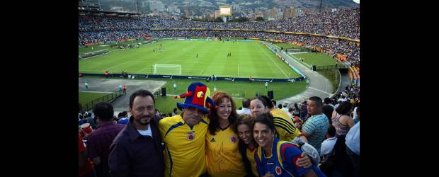 Con ganas de volver al estadio | Jaime Pérez | Lo que más se alabó en cada una de las jornadas mundialistas que hubo en el Atanasio Girardot fue el comportamiento del público. De nuevo el fútbol se vivió en familia y se demostró que a la gente le fascina este espectáculo, porque fueron asistencias que sobrepasaron los 40.000 aficionados.