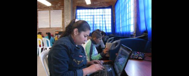 La Católica articula saberes | Archivo | Una de las experiencias de la Católica del Norte Fundación Universitaria, son los cibercolegios en zonas rurales de la región.