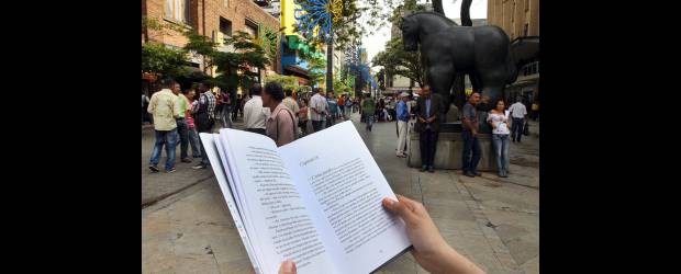 24 horas de magia para vivir el centro | Róbinson Sáenz Y Cortesía | Para la actividad Vadear, que abrirá el Centro 24 horas, las personas que participarán se prepararon con varios ensayos, porque, dice Ángela Chaverra, la coordinadora, "es muy difícil". Estarán antes de las 4:00 p.m.