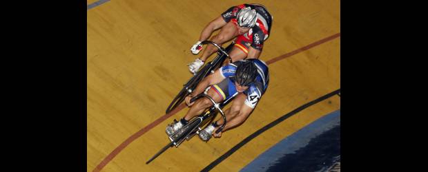 Ruteros son parte del show en Caracol de Pista | Archivo | El Caracol de Pista-2011 tendrá ingreso gratuito al velódromo Martín Cochise Rodríguez. La programación será entre el 8 y el 10 de diciembre.