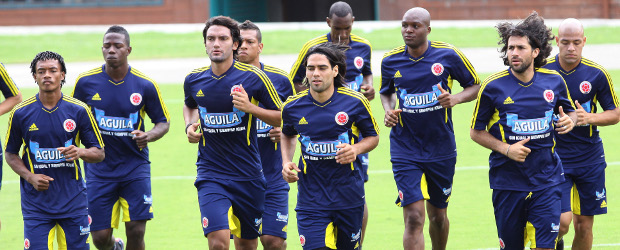 Colombia realizó el último entrenamiento antes de viajar a Argentina | Hernán Vanegas | Colombia trabajó en la cancha del estadio Atanasio Girardot.