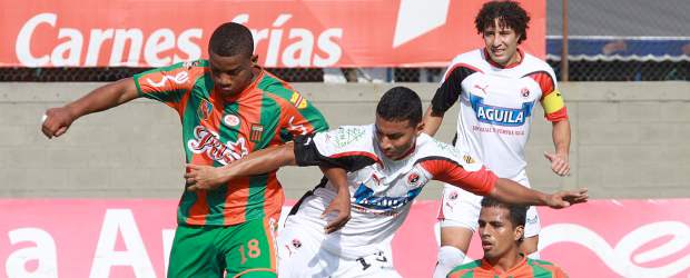 Naranjas ganan 1-0 a falta de 32 minutos | Robinson Sáenz | Envigado va ganando parcialmente 1-0 ante Cúcuta. Restan 32 minutos.