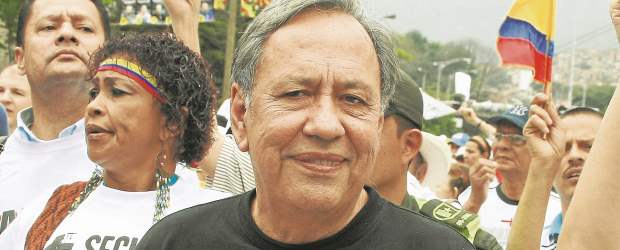 No queremos más violencia ni encadenados | Juan Antonio Sánchez | Óscar Tulio Lizcano fue secuestrado por las Farc el 5 de agosto de 2002 en Caldas. Seis años después escapó y ayer marchó por primera vez en Medellín.