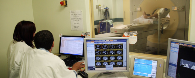 Llueven críticas a Caprecom | Archivo | Algunas quejas recurrentes de usuarios se Caprecom se orientan a la tramitología que hay para poder acceder a servicios especializados. Además, la entidad le debe a varios hospitales públicos, entre ellos el General (en la foto).