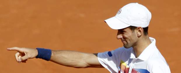 Djokovic venció Gasquet | Reuters | Djokovic acaricia el número uno del mundo.