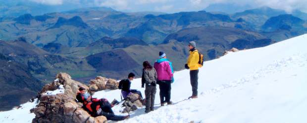 En la aventura está lo atractivo de viajar | Archivo | La ubicación geográfica de Colombia le permite contar con diversos parques naturales, que van desde el blanco de las montañas nevadas, de paso por las selvas hasta llegar a los calurosos pasajes a la orilla del mar. Hay guardabosques encargados de protegerlos y, de la mano de Aviatur, se ha incrementado el turismo a estos parajes.