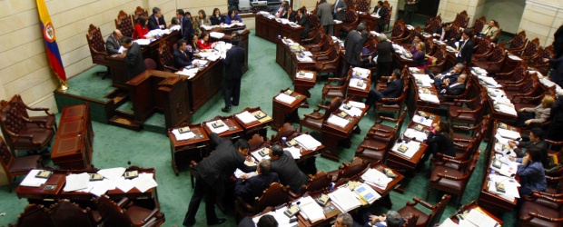 Para no congestionar, reforma política será reglamentada | Archivo | El paquete de reformas constitucionales, después de las elecciones, contempla la eliminación del voto preferente y el estatuto de garantías a la oposición.