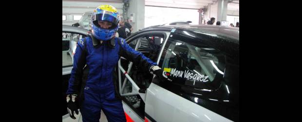 Manuela le da el toque femenino a pista de Imola | Cortesía Manuela Vásquez-Italia | Hoy, Manuela Vásquez buscará una buena clasificación en Imola para su primera carrera en la tarde del Campeonato Clio Cup Italia.