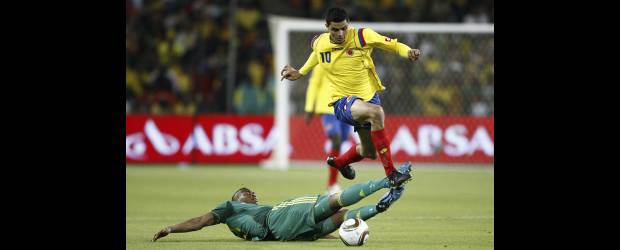 Desvalijada, Colombia llegó a Londres | Siphiwe Sibeko, Reuters-Johannesburgo, Sudáfrica | Giovanni Moreno ratificó con la Selección Colombia que es el jugador de más alto nivel en el país. Viene otro fogueo ante Nigeria, mañana.