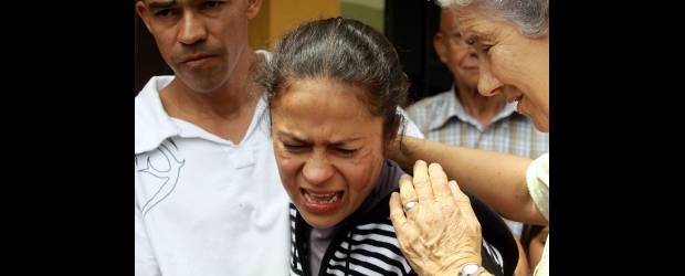 Rubiel y su adiós lleno de presentimientos | Manuel Saldarriaga | Amalia de Jesús Torres llora inconsolable al confirmar la muerte de su esposo Rubiel, que trabajó por ella de minero siendo agricultor.