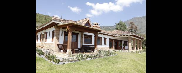 Los constructores opinan | | Esta es la casa modelo del proyecto Carolina del Norte y que hace parte del desarrollo urbanístico del proyecto Norteamérica para estratos 5 y 6.