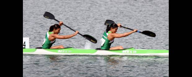Tatiana no sabe de imposibles | Archivo | La que va atrás, empujando fuerte, es la antioqueña Tatiana Muñoz, si no la mejor del canotaje colombiano del momento, una de ellas. De figura de Bolivarianos y Suramericanos, ahora disfruta como medallista panamericana.