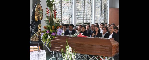En La Enseñanza dijeron adión a la hermana María | Róbinson Sáenz | La hermana María Agudelo fue una mujer de sueños, de esperanza y de futuro. Creció como religiosa de la Orden de la Compañía Nuestra Señora.