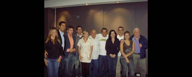 Periodistas de turismo, en red | Lilliana Vélez de R. | Felices tras la conformación de la nueva asociación aparecen los periodistas.