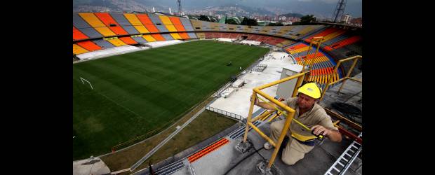 El Atanasio produce impacto | Manuel Saldarriaga | El golpe de vista que produce el Atanasio Girardot, es maravilloso. La cancha se nota en estupendo estado y ayer era abonada. Hay febril trabajo en todos los frentes del coloso de la 74.