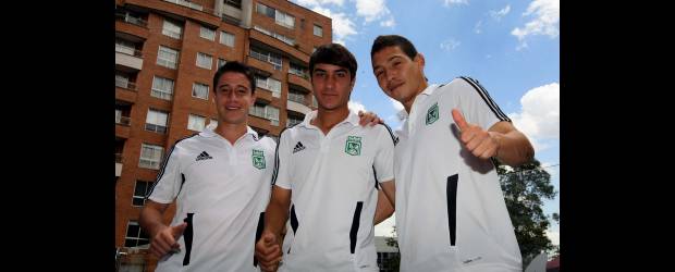 Juventud untada de jerarquía | Jaime Pérez | Juan David Duque, Sebastián Pérez y Stephen Barrientos, tres jóvenes que responden con categoría en Atlético Nacional. Un año atrás trabajaban en las divisiones menores y ahora se codean con los grandes en el proceso que inició el técnico Santiago Escobar.