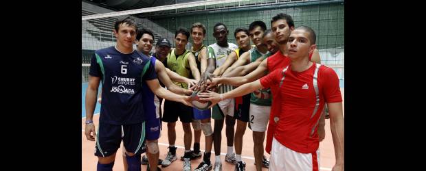 Disfrute el Supervolei masculino, gratis en "la Nacho" | Edwin Bustamante | Un grupo joven, con algunos refuerzos, tiene Antioquia en el Supervolei 2011. Es hora de mejores resultados, luego de dominio impuesto por el Valle en las última ediciones del certamen tipo semiprofesional.