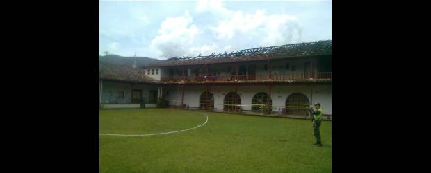 Llamas afectan segundo piso de Alcaldía de Urrao | Cortesía | Así quedó la segunda planta de la vieja casona de la Alcaldía de Urrao. A comienzos del siglo XX allí funcionó el hospital y luego fue una hostería.