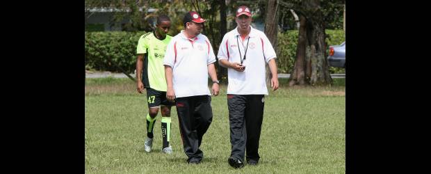 Rionegro volvió a la tónica de sumar | Juan Antonio Sánchez | Álvaro Hernández, director técnico del Deportivo Rionegro.