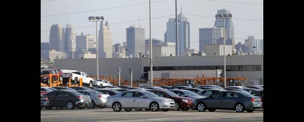 Crece la importación de vehículos | El mayor número de vehículos importados son los automóviles y las camionetas que, según el Centro Virtual de Negocios, llegan a un total de 607.655 unidades.