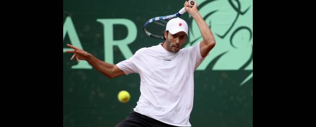 Con Struvay, Colombia pide semifinal | Hernán Vanegas | Carlos Salamanca, en acción, le dijo adiós al Open Seguros Bolívar tras perder su partido de segunda ronda. Otro nacional que cayó fue Juan Sebastián Cabal.