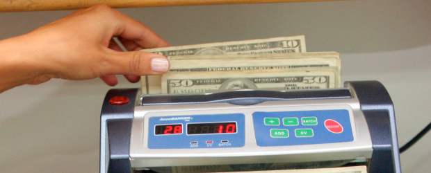 El dólar retoma el precio de julio | Archivo | La aversión al riesgo impulsó el precio de la divisa. Cerró a $1.883,90.