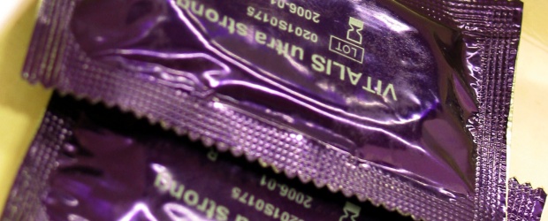 Jóvenes están teniendo sexo sin protección. | En Latinoamérica, el 60 por ciento de adolescentes mujeres y el 55 por ciento de adolescentes hombres consideran que charlar con su pareja sobre un método anticonceptivo resulta difícil, según estudio.