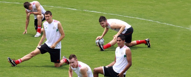 Róbinson Saénz | La misión de México es vencer hoy a los norcoreanos para pelear el segundo lugar del Grupo F que este lunes tendrá el segundo doblete por el Mundial juvenil. Un empate dejaría mal parado a los aztecas antes de viajar a Cartagena.