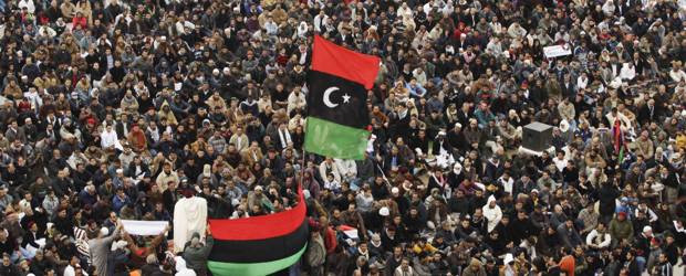 UE acordó un nuevo paquete de sanciones contra Libia | Reuters | Este viernes en Bengasi se realizaron masivas manifestaciones.