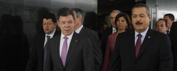 Narcotráfico es un tema de seguridad nacional: Santos | Reuters | El presidente Juan Manuel Santos se reunió este martes con el presidente del Senado mexicano, Manlio Fabio Beltrones.